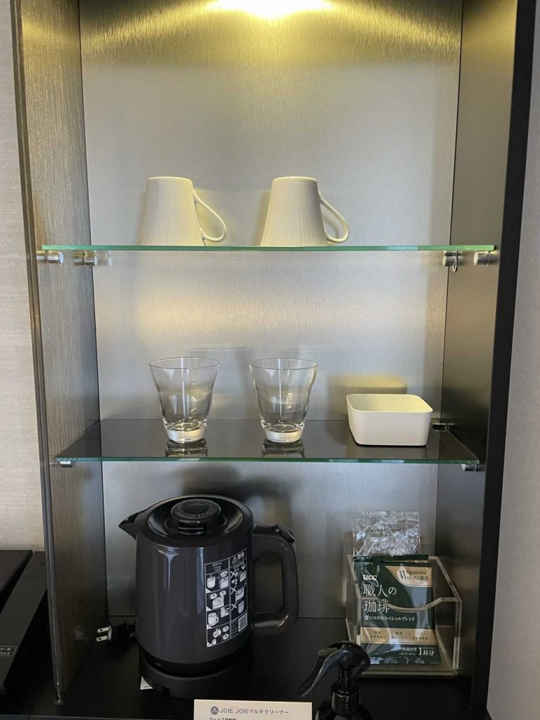 三井ガーデンホテル福岡中洲の冷蔵庫・部屋の飲み物