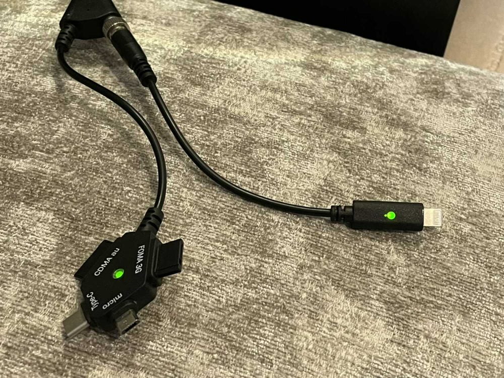 三井ガーデンホテル福岡中洲の部屋・客室（スタンダードダブル）の充電器