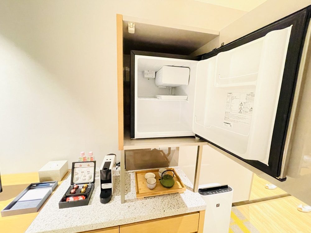 都ホテルのお部屋のドリンク