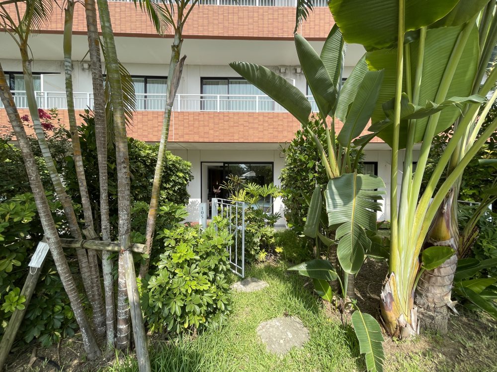 ヒルトン沖縄北谷リゾートのツインルームwith ガーデンのテラス