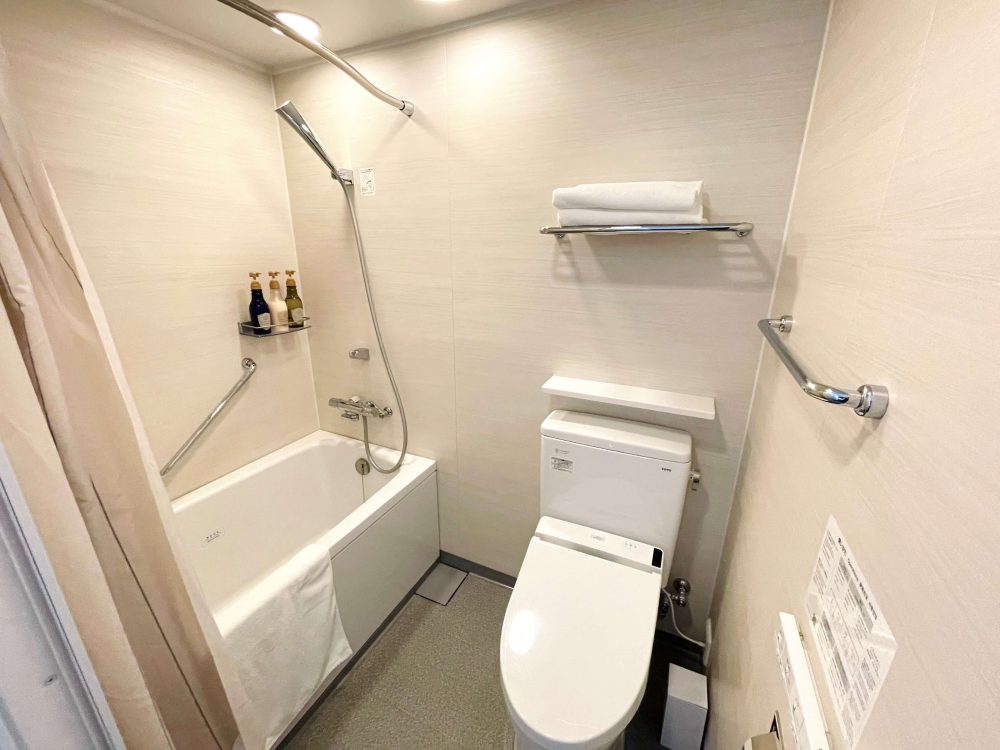 レクー沖縄北谷スパ&リゾートのスタンダートツインルームのお部屋