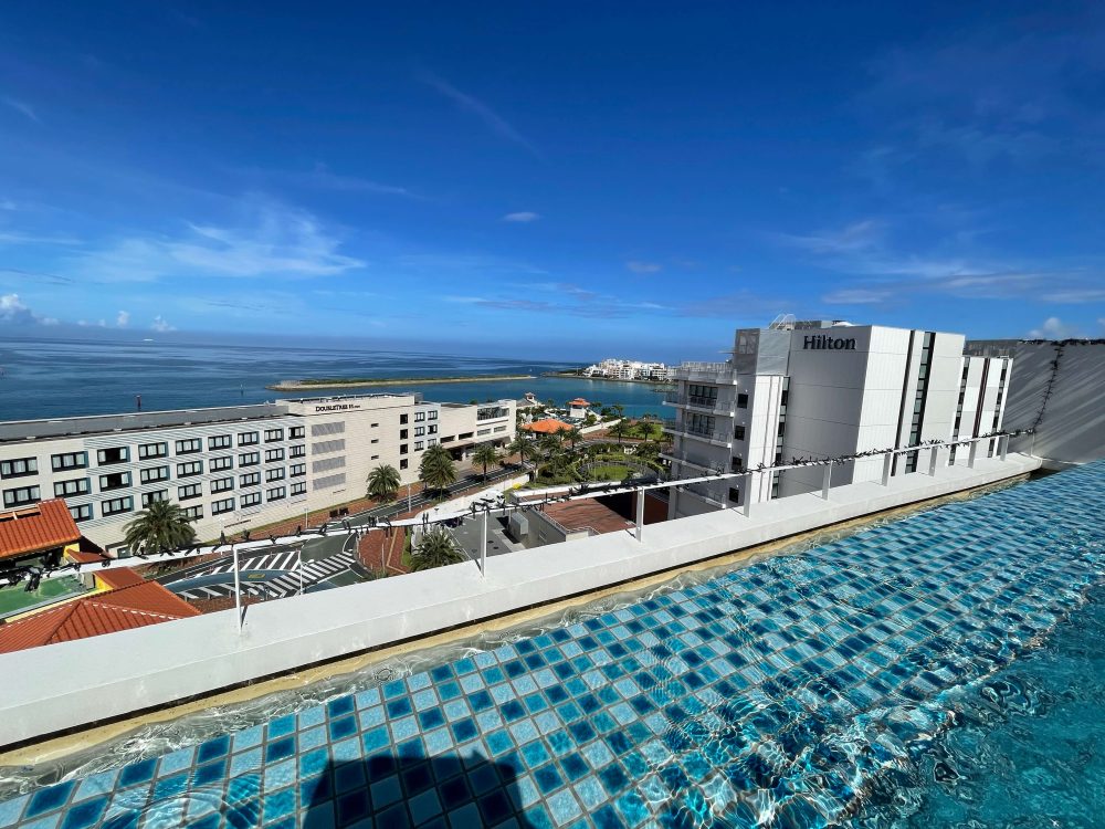 レクー沖縄北谷スパ&リゾートのプール