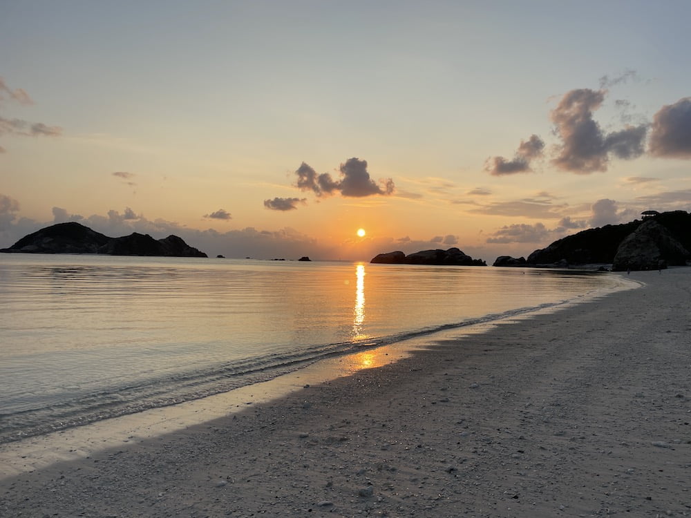 阿波連ビーチの夕日