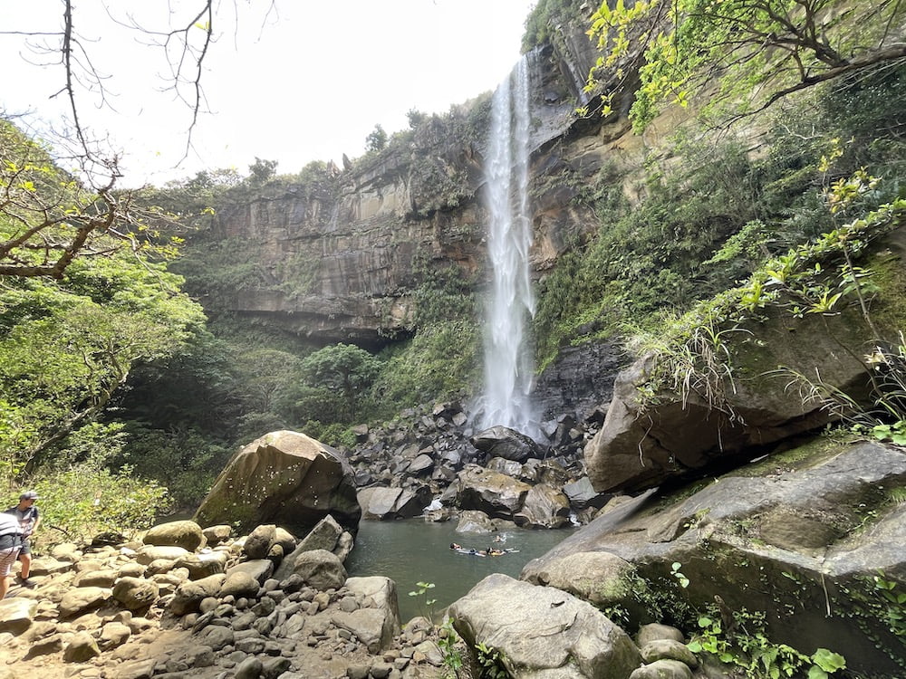 ピナイサーラの滝ツアー