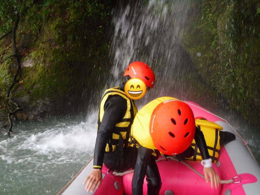 人吉市球磨川でラフティング